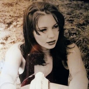 Meet your Posher, Amelia